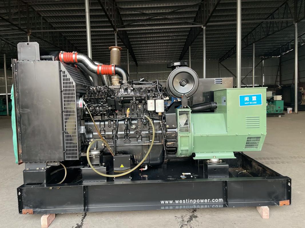 康明斯發(fā)電機實拍 可靠動力源與紡織品遮篷的創(chuàng)新結合